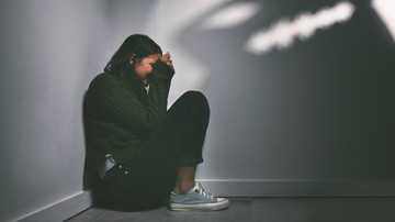 Нейробиология психотравмы: как травма способна изменить психику